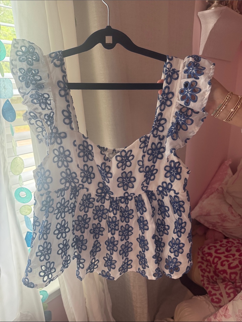 Women's White Top with Blue Floral Embroidery SHEIN